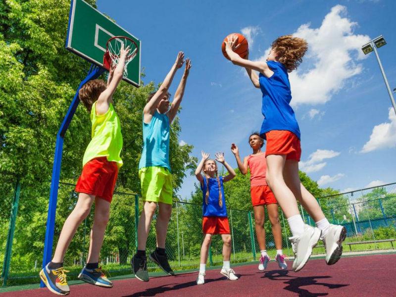Навіщо підліткам потрібний спорт?